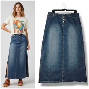Squeeze Vintage Denim Maxi Skirt Size 13 Low Rise Button Fly Sexy Side Slits